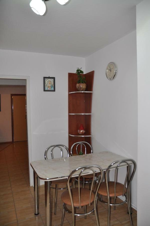 Mario Apartments Resita Bagian luar foto